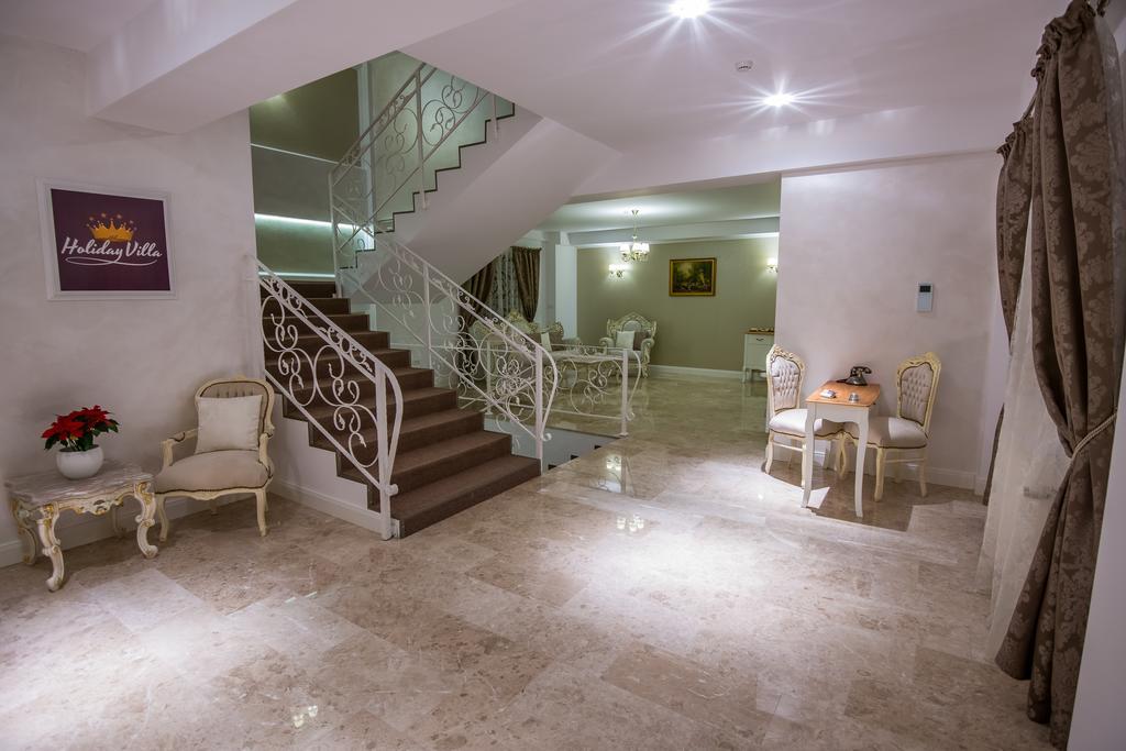 French Boutique Hotel Brasov Exterior photo